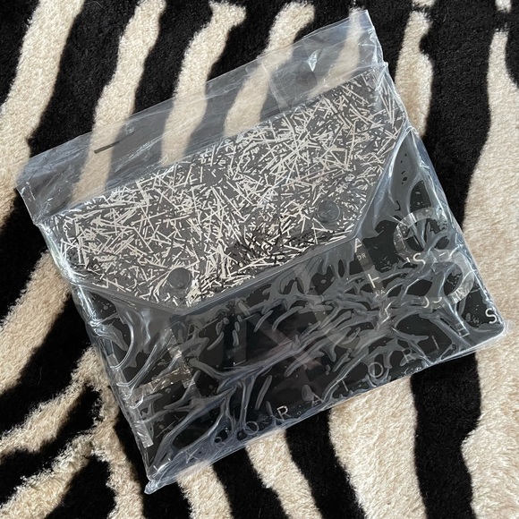 ★BOGO ALL MAKEUP★ Lady Gaga’s Makeup Kit Eyeshadow Liner Pencil Gloss ROCKSTAR🤘 - Picture 7 of 12